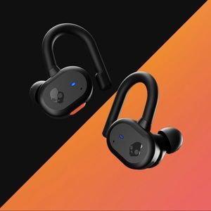 New in Box Skullcandy Voice Control Adventure Ready Sport Earbuds S2BPW